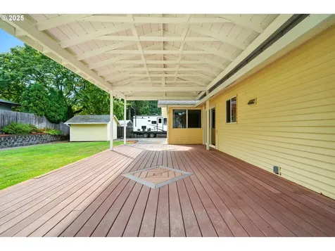 1825 SE 125th Avenue Vancouver WA 98683