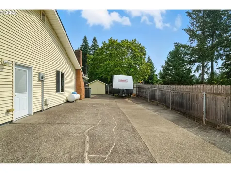 1825 SE 125th Avenue Vancouver WA 98683