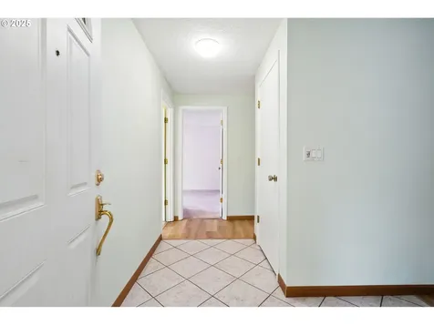 1825 SE 125th Avenue Vancouver WA 98683