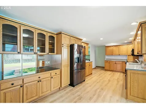 1825 SE 125th Avenue Vancouver WA 98683
