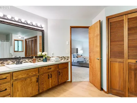 616 Coal Creek Road Longview WA 98632