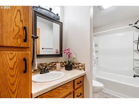 616 Coal Creek Road Longview WA 98632