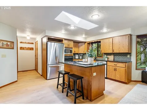 616 Coal Creek Road Longview WA 98632