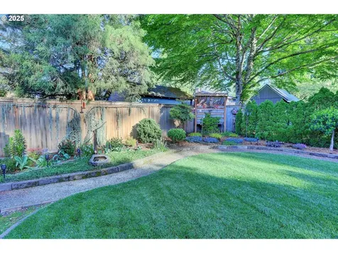 18150 Van Fleet Avenue Sandy OR 97055
