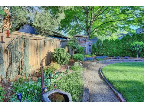 18150 Van Fleet Avenue Sandy OR 97055