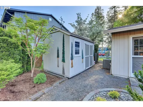18150 Van Fleet Avenue Sandy OR 97055