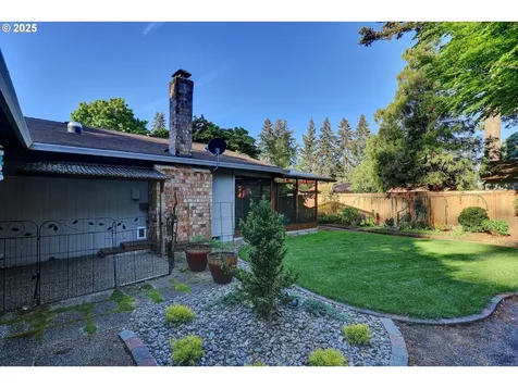 18150 Van Fleet Avenue Sandy OR 97055