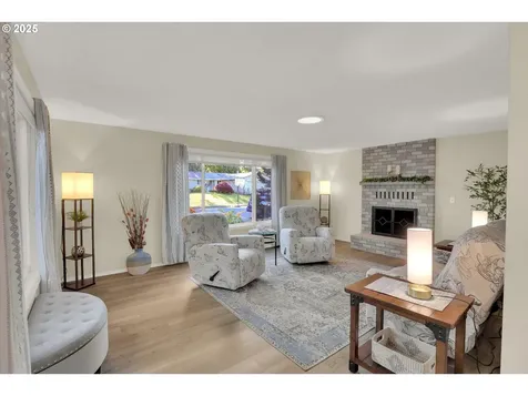 18150 Van Fleet Avenue Sandy OR 97055