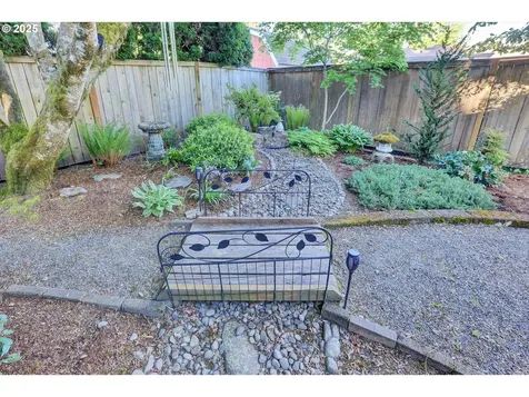 18150 Van Fleet Avenue Sandy OR 97055