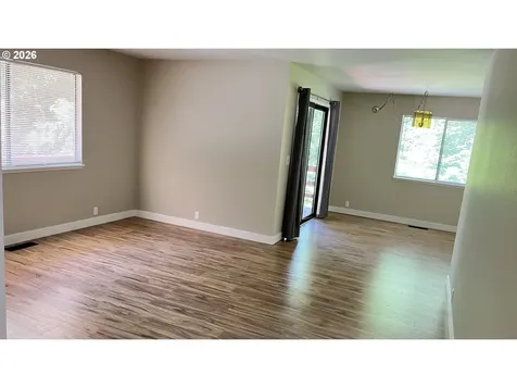 252 Hamilton Heights Lane Glendale OR 97442