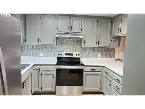 252 Hamilton Heights Lane Glendale OR 97442
