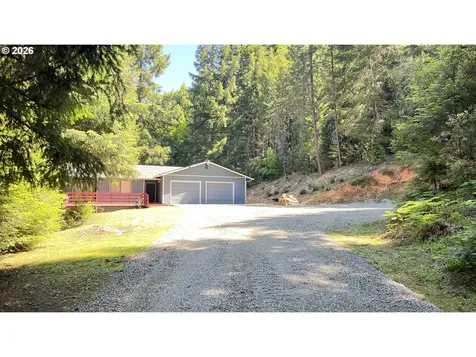 252 Hamilton Heights Lane Glendale OR 97442