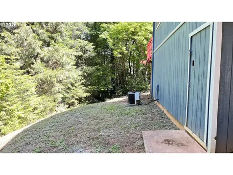 252 Hamilton Heights Lane Glendale OR 97442