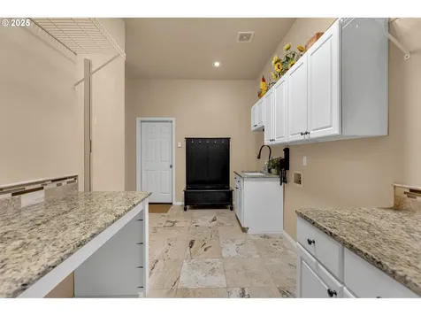 3901 NW 150th Circle Vancouver WA 98685