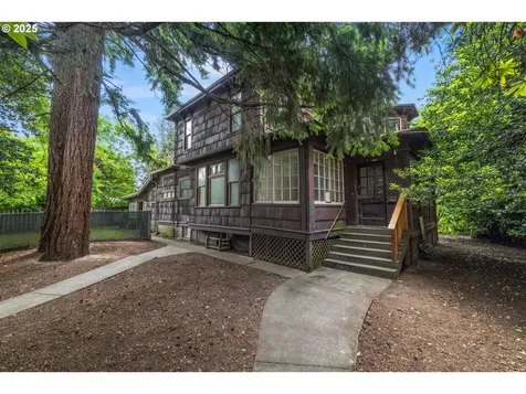 1960 SE 31st Avenue Portland OR 97214