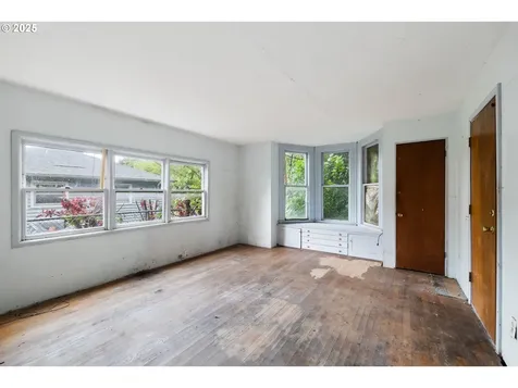 1960 SE 31st Avenue Portland OR 97214