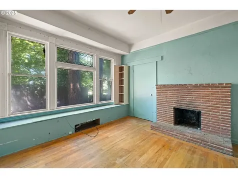 1960 SE 31st Avenue Portland OR 97214