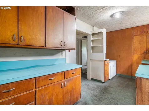 1960 SE 31st Avenue Portland OR 97214
