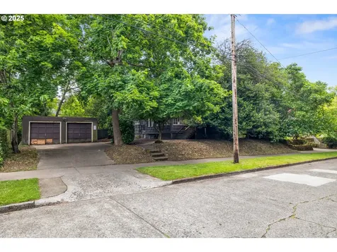 1960 SE 31st Avenue Portland OR 97214