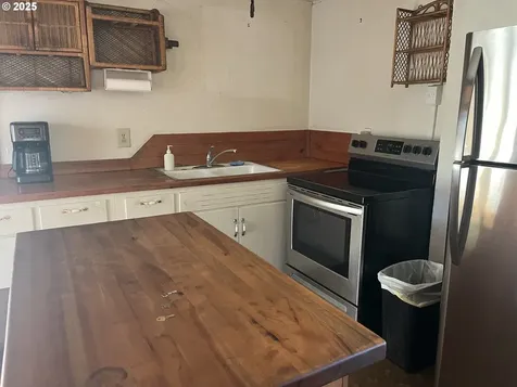 63534 S Olive Road Coos Bay OR 97420
