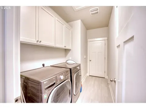 8303 SE Sitka Street Hillsboro OR 97123