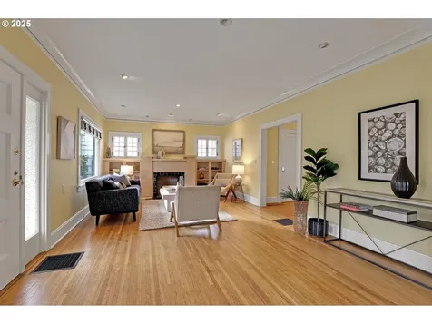 3203 NE 15th Avenue Portland OR 97212