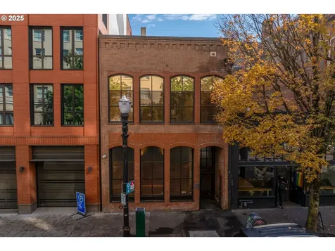 122 SW 3rd Avenue Portland OR 97204