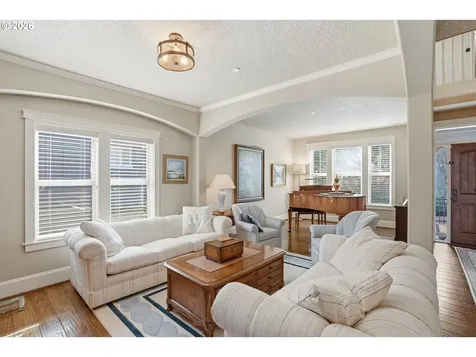 2552 NW 12th Circle Camas WA 98607