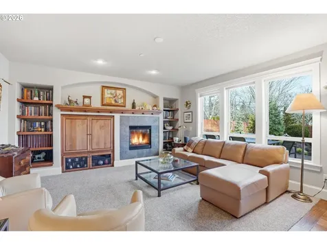 2552 NW 12th Circle Camas WA 98607