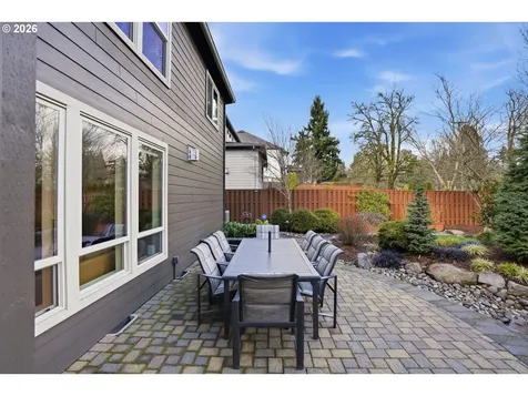 2552 NW 12th Circle Camas WA 98607