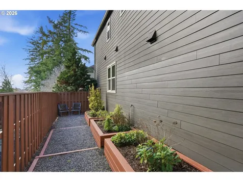 2552 NW 12th Circle Camas WA 98607