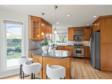 13721 Regency Court Lake Oswego OR 97035