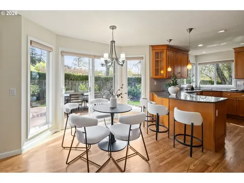 13721 Regency Court Lake Oswego OR 97035