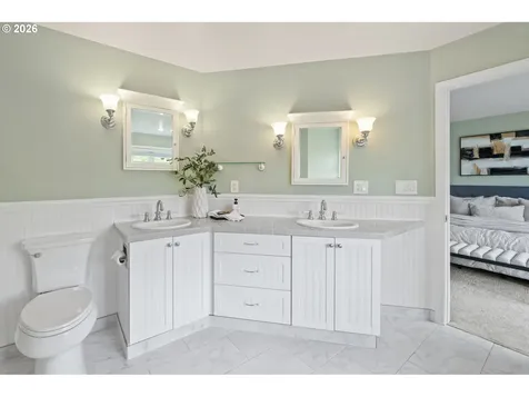 13721 Regency Court Lake Oswego OR 97035