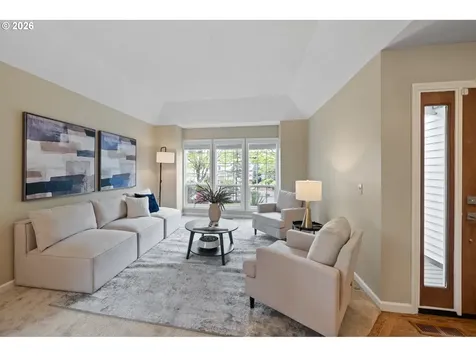 13721 Regency Court Lake Oswego OR 97035