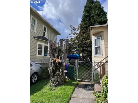3607 NE 11th Avenue Portland OR 97212