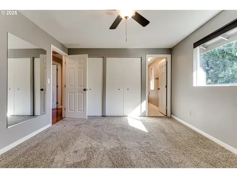 2097 Cosmoledo Street Eugene OR 97402
