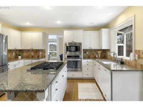 1947 NE 21st Avenue Canby OR 97013
