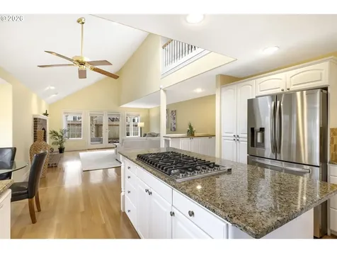 1947 NE 21st Avenue Canby OR 97013
