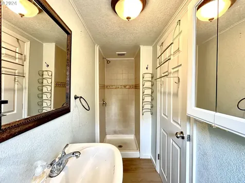 93652 Shoshone Lane Coos Bay OR 97420