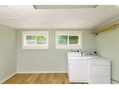 93652 Shoshone Lane Coos Bay OR 97420