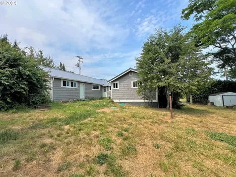 93652 Shoshone Lane Coos Bay OR 97420