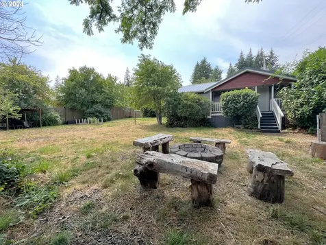93652 Shoshone Lane Coos Bay OR 97420