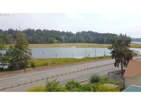 93652 Shoshone Lane Coos Bay OR 97420