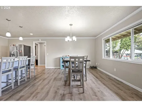 678 5th Avenue Sweet Home OR 97386