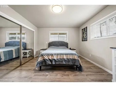 678 5th Avenue Sweet Home OR 97386