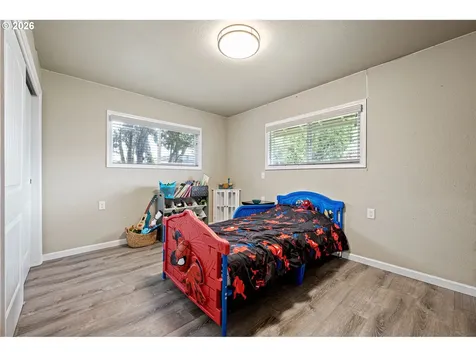 678 5th Avenue Sweet Home OR 97386