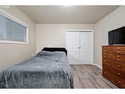 678 5th Avenue Sweet Home OR 97386