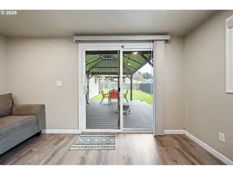678 5th Avenue Sweet Home OR 97386