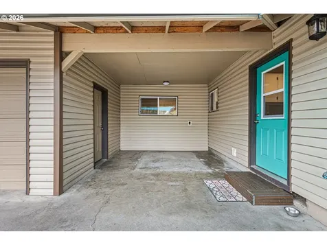 678 5th Avenue Sweet Home OR 97386